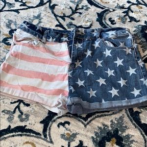 Woman’s flag shorts